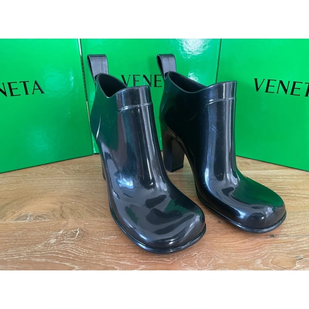 BOTTEGA‎ VENETA BLACK RUBBER 